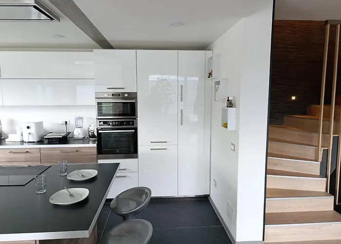 Villa Modern House In The Woods With A View Of Millstaettersee